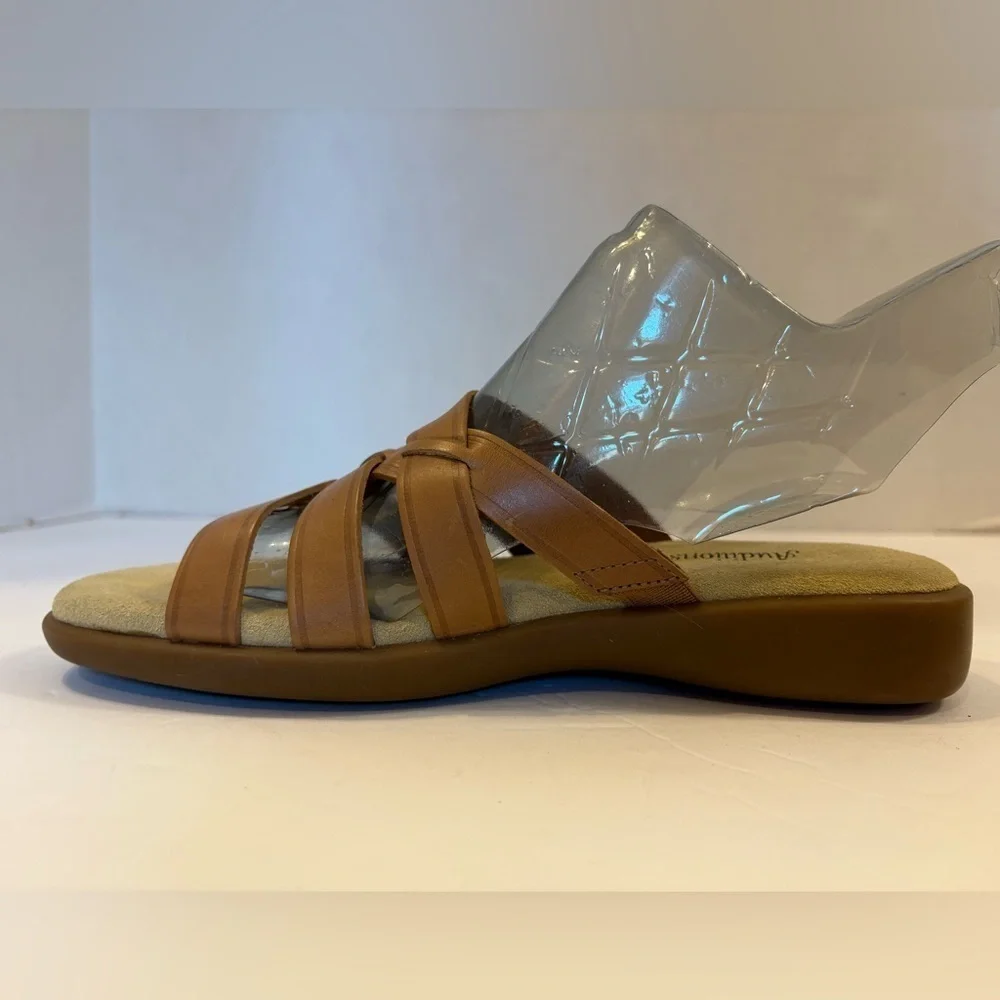 Auditions light brown tan leather weaved strappy flip flop sandals size 6 N
